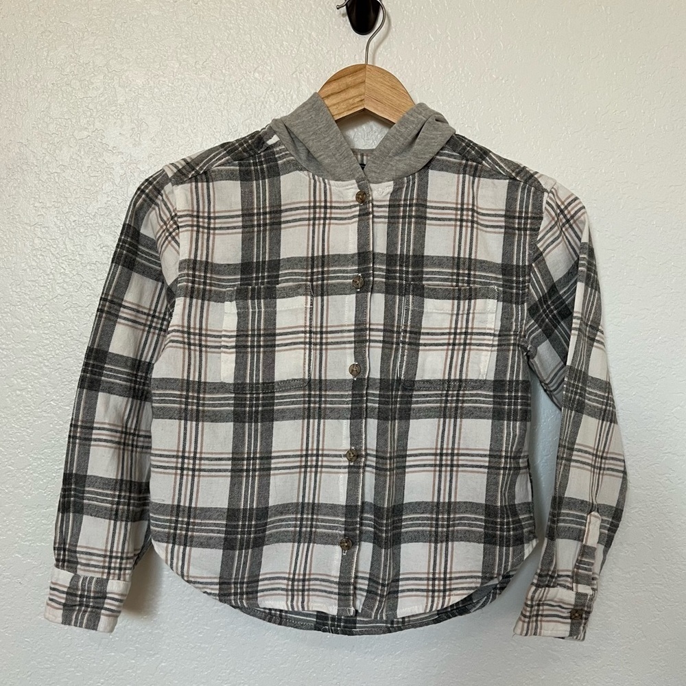 2/$30 Girls Shacket hoodie by Bixby Nomad.  Size M